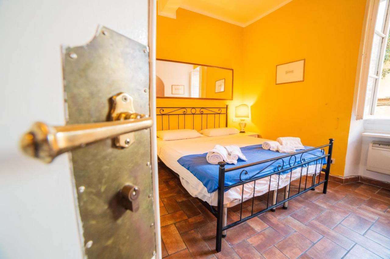 S1 - Serristori Tower Apt - Dolcevita Holiday Florence Buitenkant foto