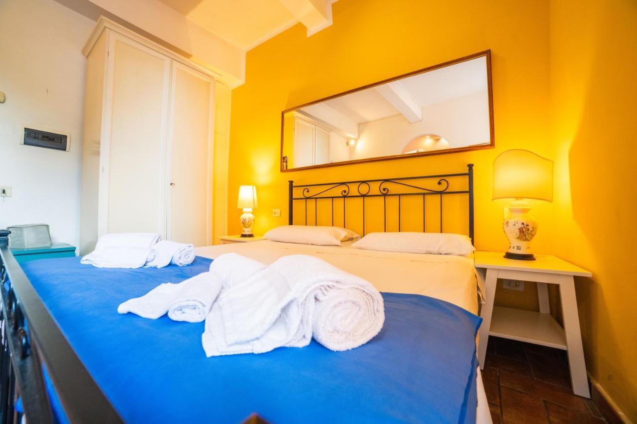 S1 - Serristori Tower Apt - Dolcevita Holiday Florence Buitenkant foto