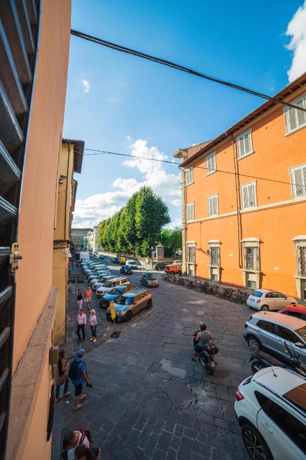 S1 - Serristori Tower Apt - Dolcevita Holiday Florence Buitenkant foto