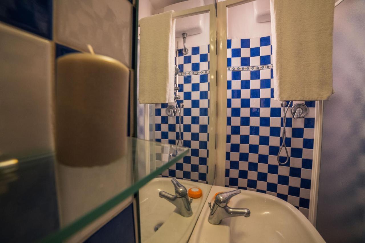 S1 - Serristori Tower Apt - Dolcevita Holiday Florence Buitenkant foto
